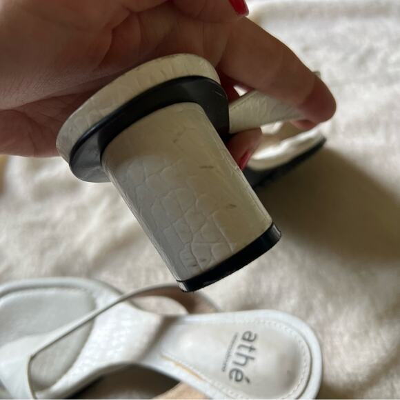 Athé Vanessa Bruno White Croc Embossed Leather Block Heel Sandals - Picture 7 of 10